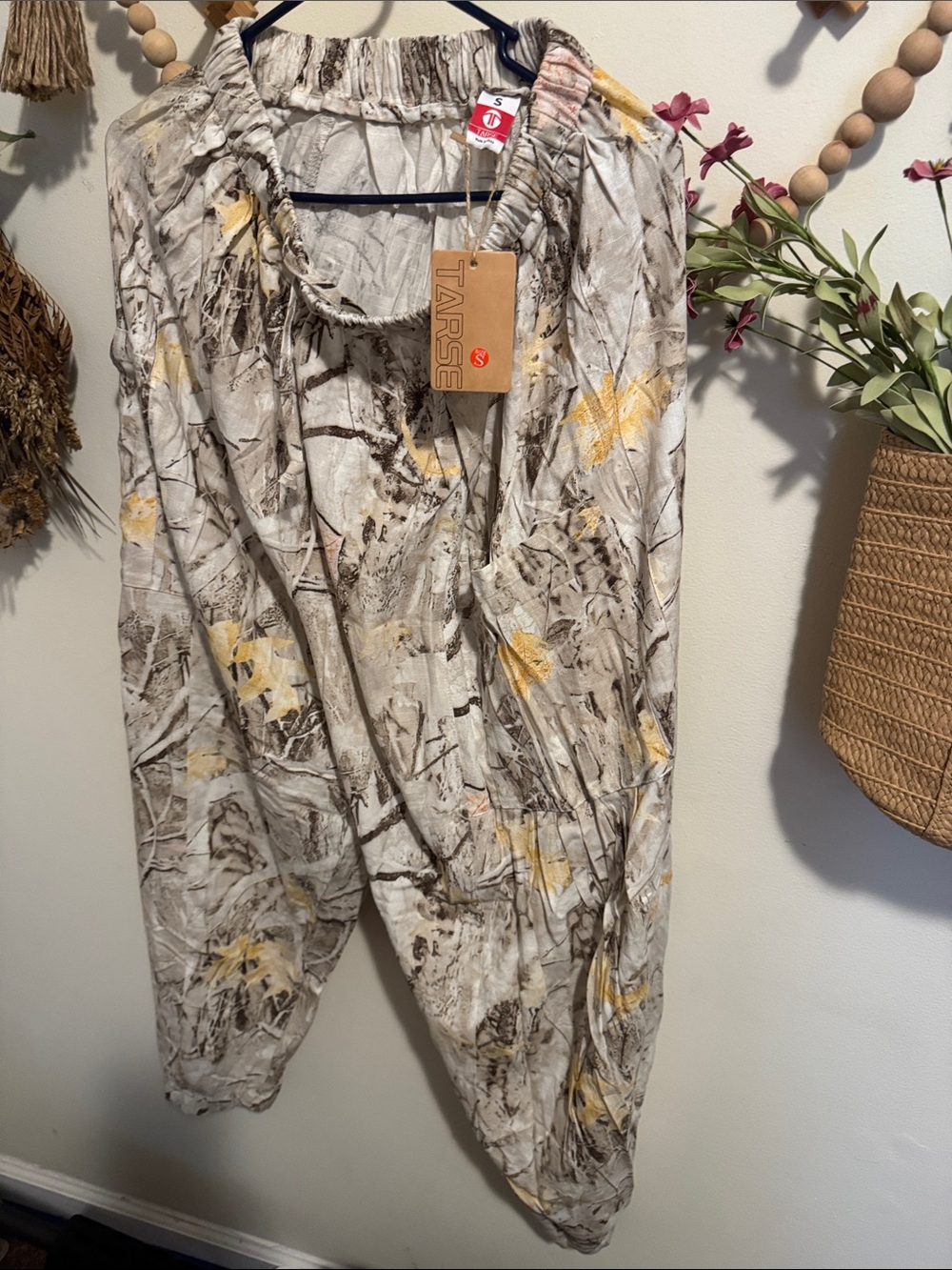 TARSE Women's Cream & Yellow Patterned Jumpsuit
